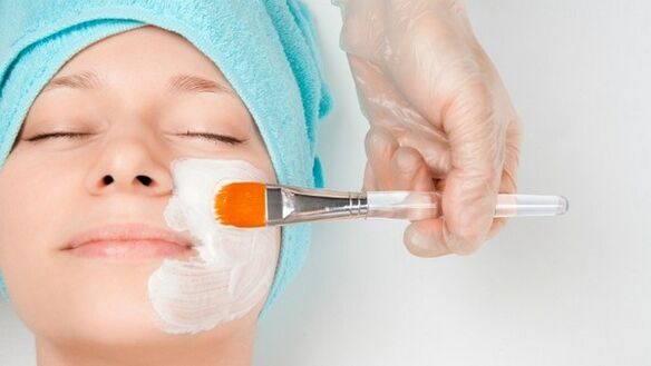 Ansiktsmask - ett folkmedel för hudföryngring hemma
